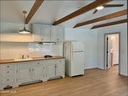 Photo - 1391 E Hillcrest Dr