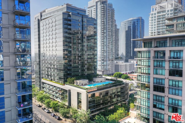 Building Photo - 1155 S Grand Ave Unit 1103