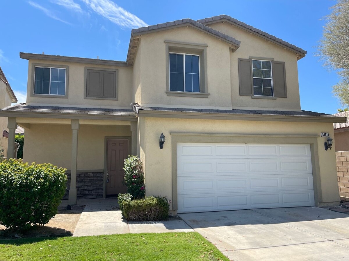 Gated Community with Community Pool - Gated Community with Community Pool House
