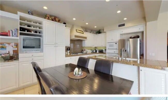 Photo - 26915 Augusta Pl