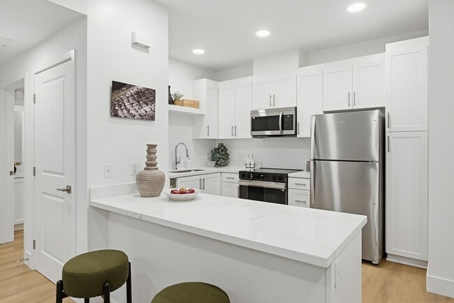 Building Photo - Euclid Apartments | National City