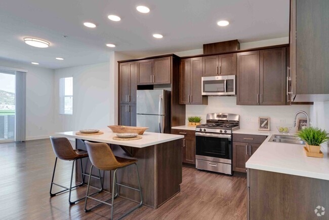 Interior Photo - Yolo West Apartments