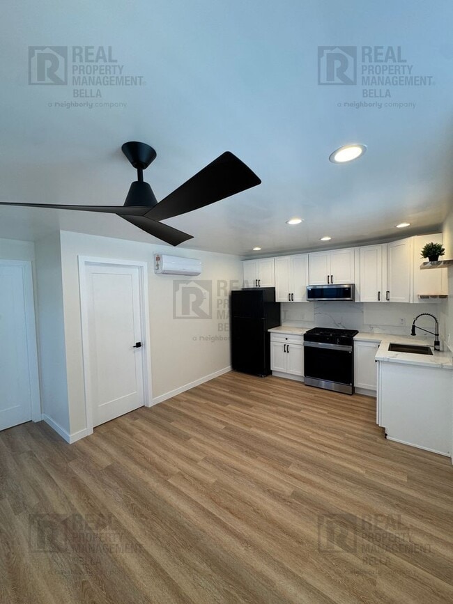 Photo - 1403 W Sumner Ave Unit 1403 1/2 Sumner Ave