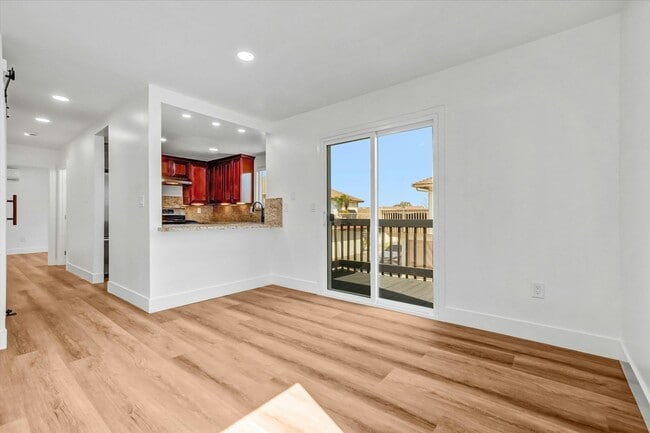 Photo - 18652 Libra Cir Unit 4