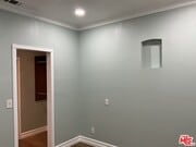 Photo - 6106 Rockne Ave