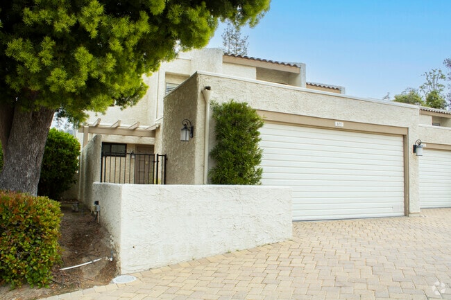 Building Photo - 4223 Freedom Dr Rental