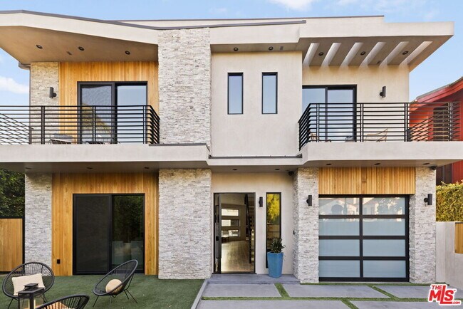 Photo - 425 N Alfred St