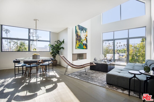 Photo - 8600 Wilshire Blvd Condo Unit PH17