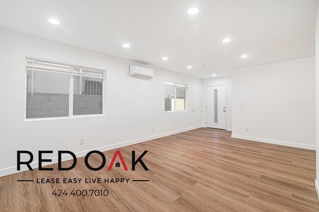 Building Photo - 649 W 92nd St Unit 649 3/4