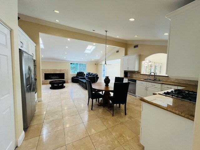 Photo - 6201 Corbin Ave