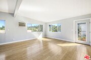 Photo - 2245 Silver Ridge Ave Condo
