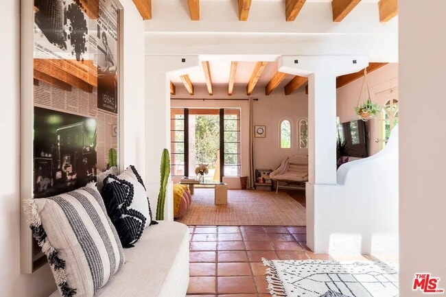 Photo - 3539 Canon Dr