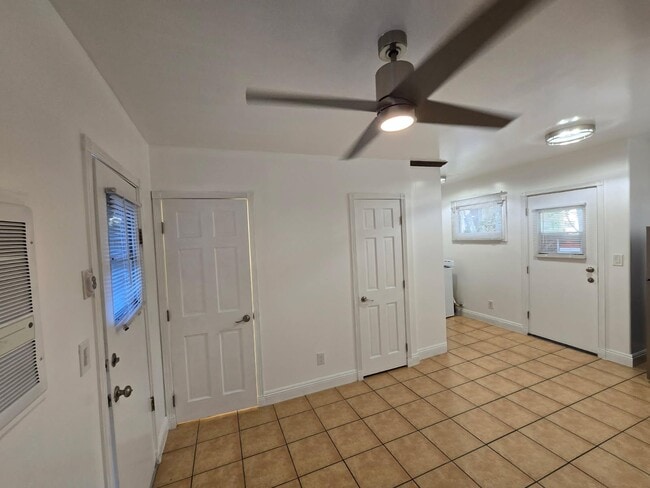 Photo - 942 N Sweetzer Ave