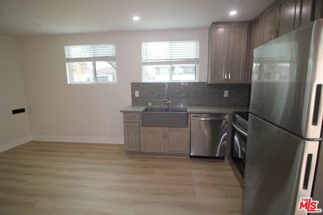 Photo - 3541 Homeland Dr