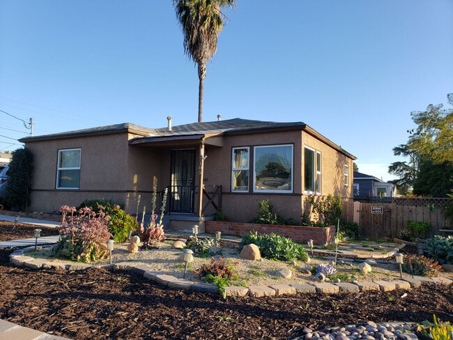 Building Photo - 5210 Unit 7105