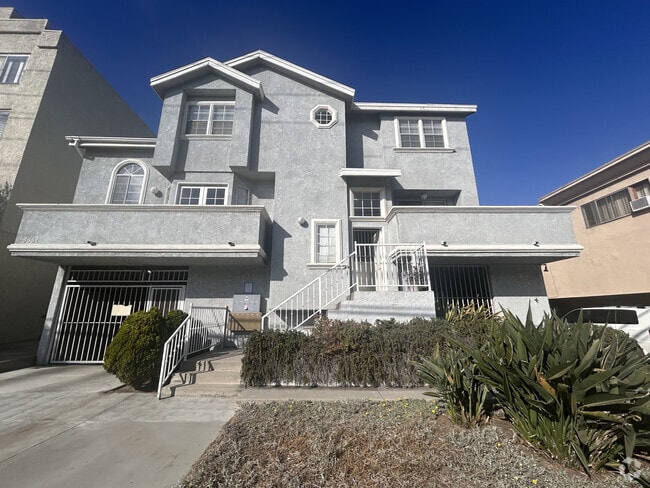 Building Photo - Heart of Mar Vista Rental