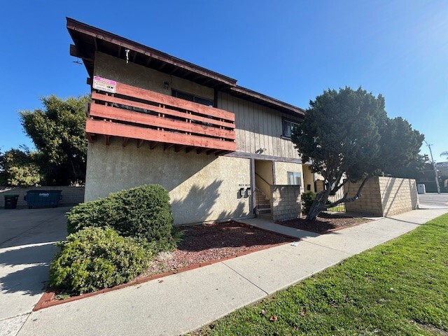 Building Photo - 10213 Somerset Blvd Unit 10215