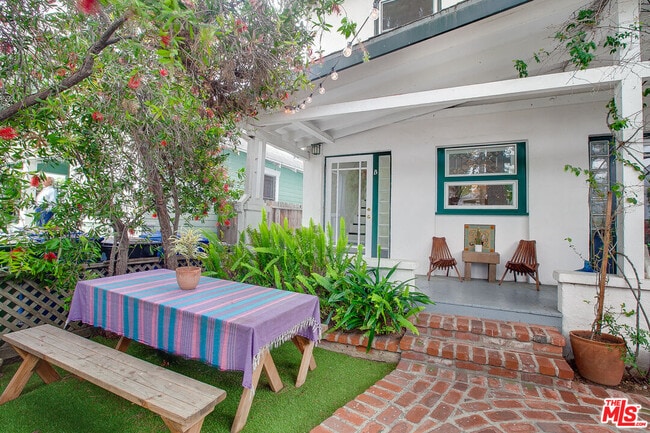 Photo - 426 Rialto Ave Unit B