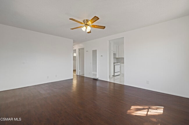 Photo - 1725 Court St