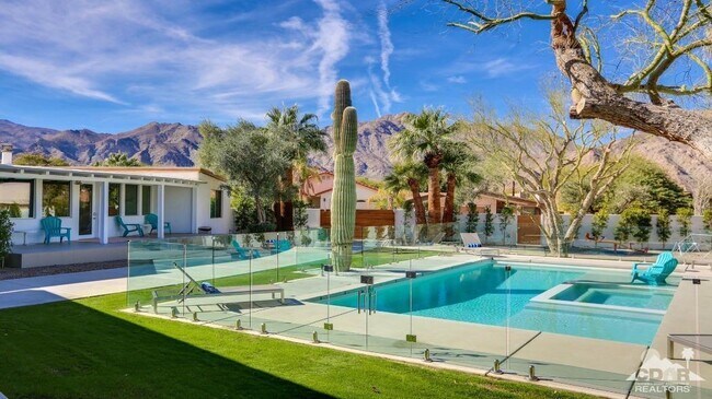 Photo - 54900 Avenida Herrera