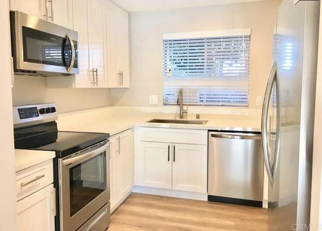 Photo - 942 Knoll Vista Dr