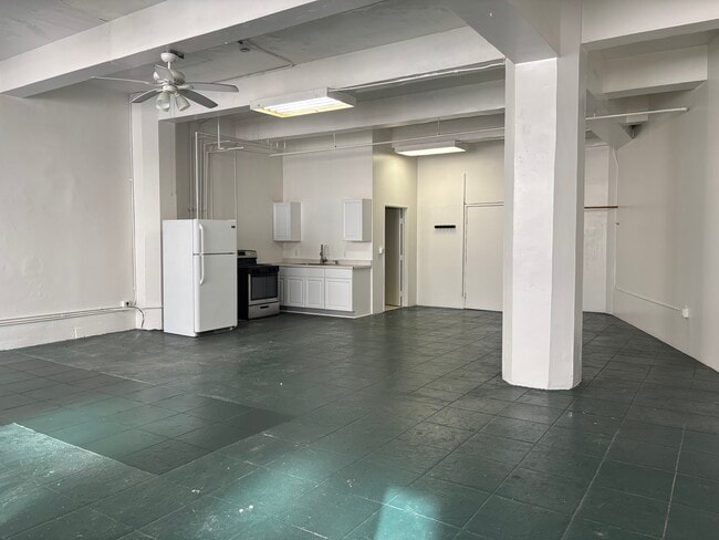 Photo - 725-729 S Spring St