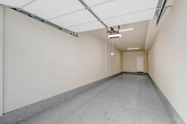 Photo - Coming Soon! Modern 2 Bed, 2 Bath Condo in Prime Ontario Location.