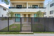 Photo - 5026 Cahuenga Blvd Townhome