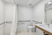 1BR, 1BA - 458SF - Bathroom - Third Thyme