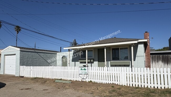 Building Photo - 130 Twitchell St