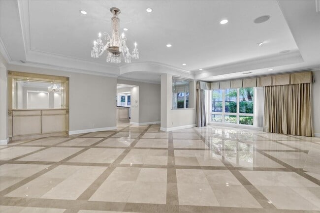 Photo - 1070 Granville Dr