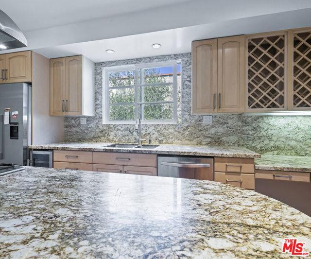 Photo - 6413 W 6th St