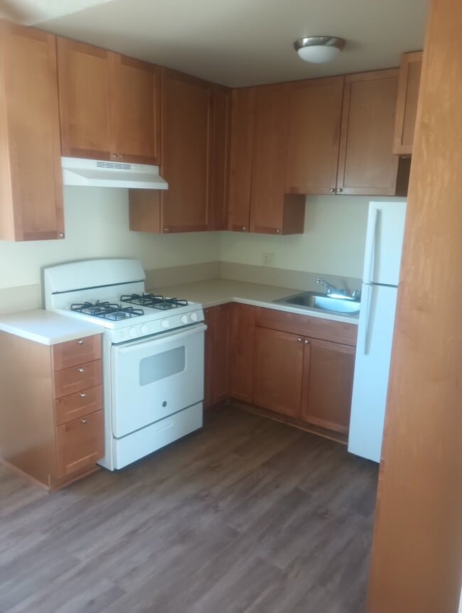 Photo - 9405 California Ave Unit 29