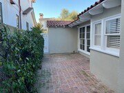 Photo - Single Story Cottage on Lido Isle! House
