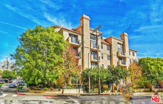 Building Photo - 1250 Midvale Ave Unit 302