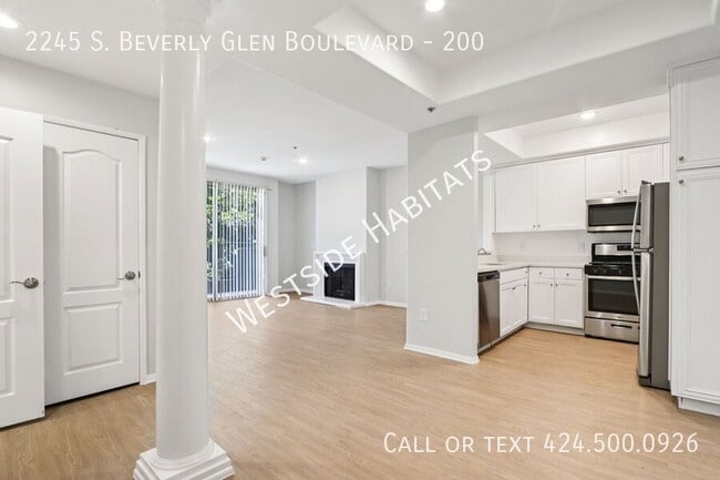 Building Photo - 2245 S Beverly Glen Blvd Unit 200