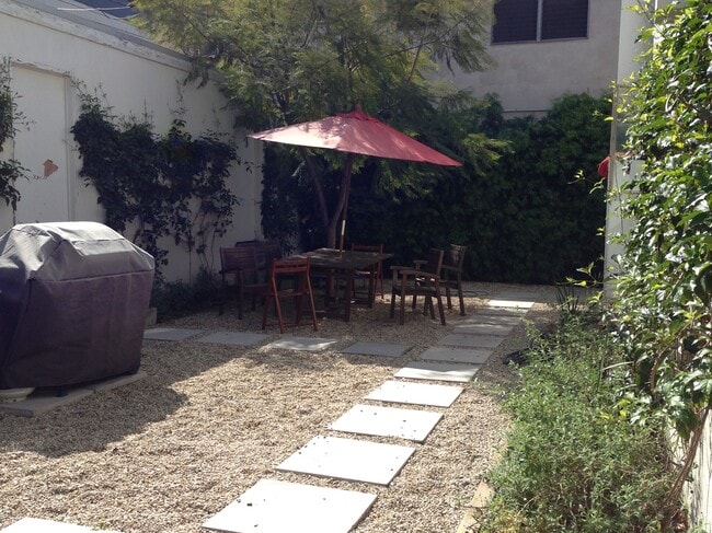 Photo - 128 S Hayworth Ave Unit Hayworth Avenue   #6