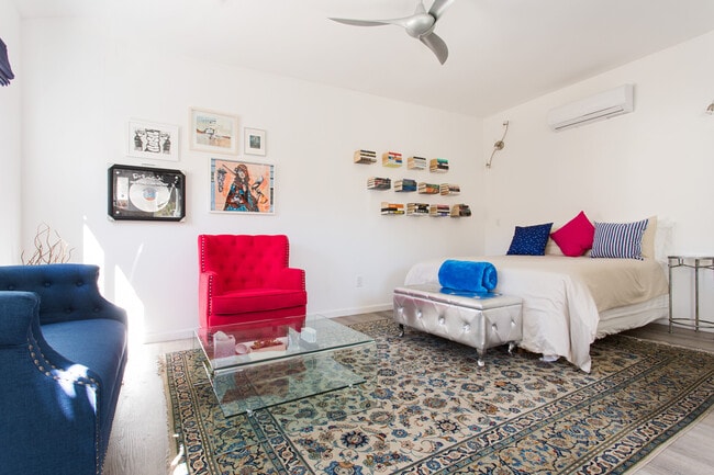 Photo - 3309 1/2 London St Unit Detached Silver Lake ADU