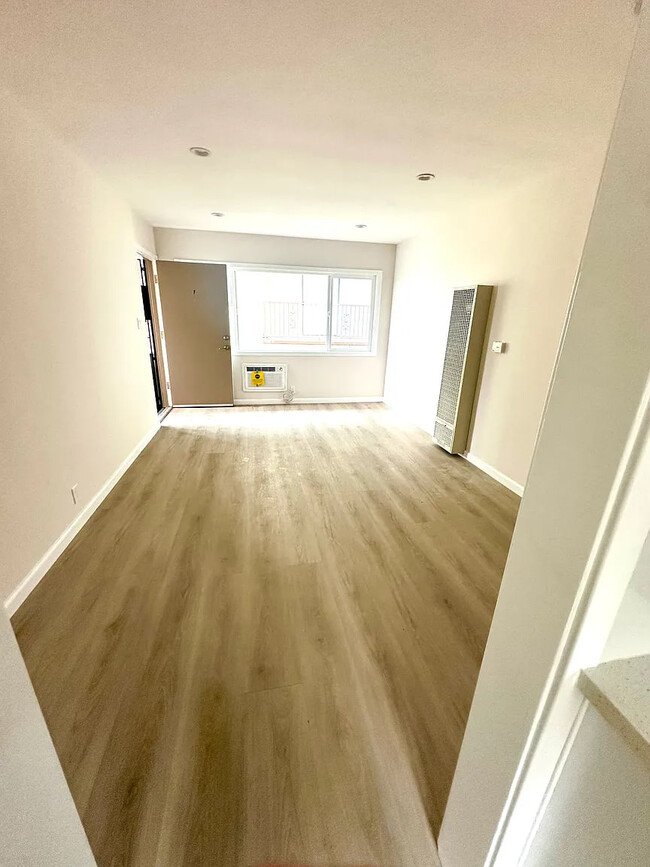 Photo - The Beautiful is in the Heart of BurBank