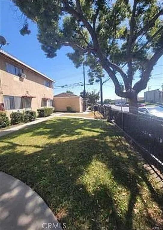 Photo - 4505 Canoga St