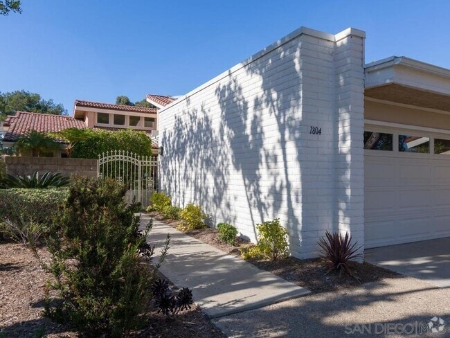 Building Photo - 1804 Caminito Ascua Rental