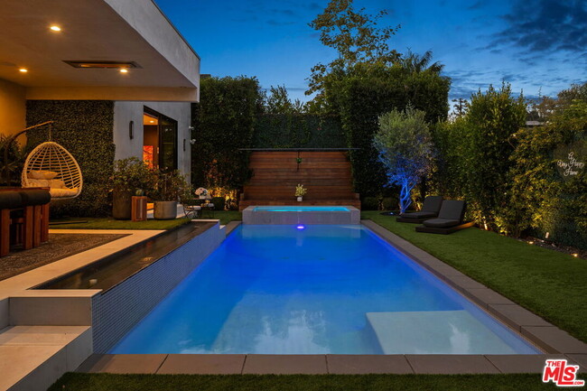 Photo - 1368 Beckwith Ave