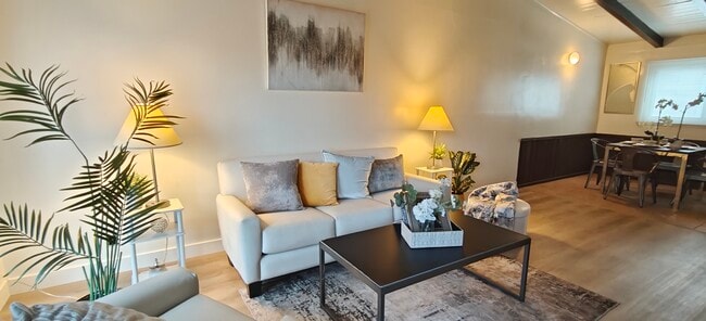 Photo - 2704 W Century Blvd