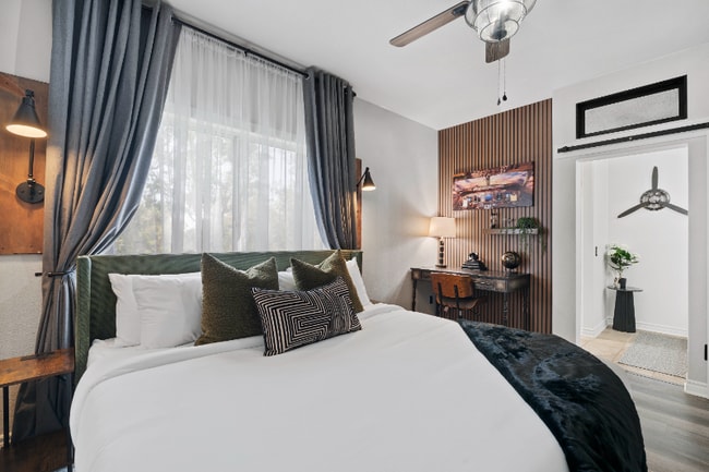 Photo - 26947 Hillsborough Pkwy