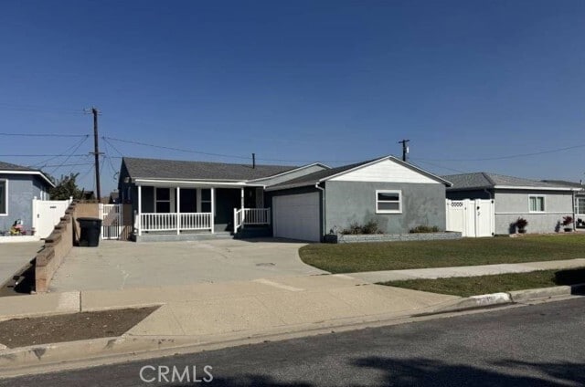 Photo - 3813 W 173rd St