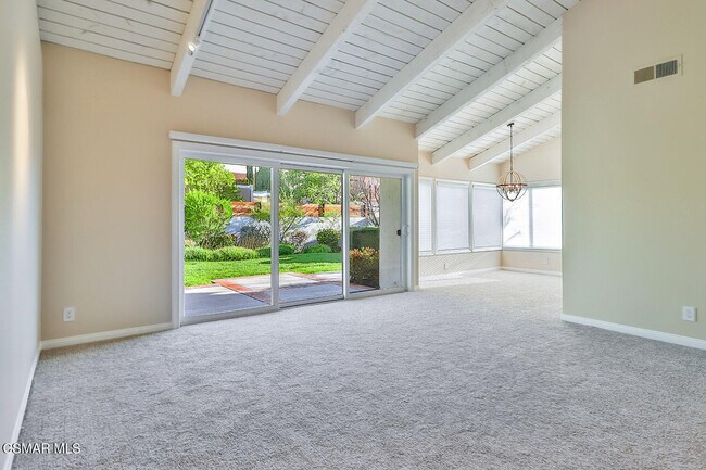 Photo - 1046 Barrow Ct