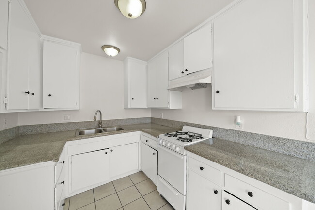 Photo - 3612 W. 102nd St.