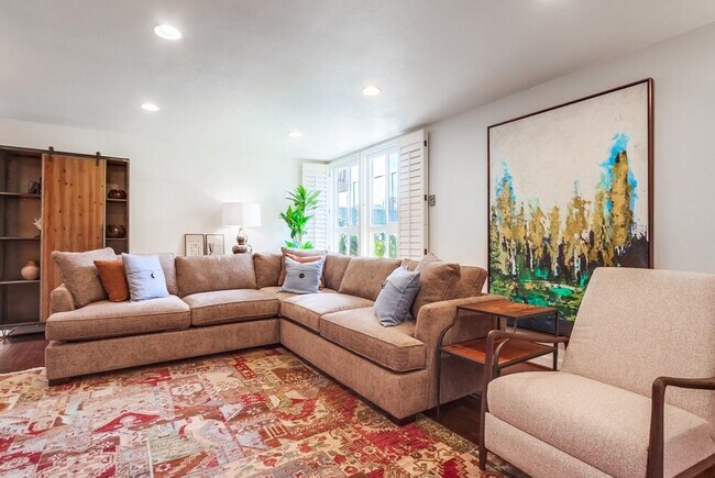 Photo - 533 S Sierra Ave Unit ID1263268P