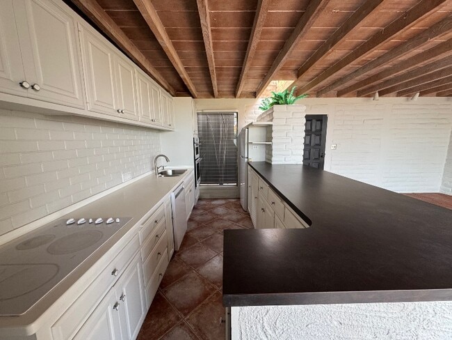 Photo - 1710 Harper Ave