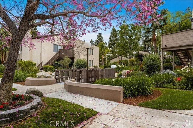 Building Photo - 1360 Cabrillo Park Dr Unit D Rental